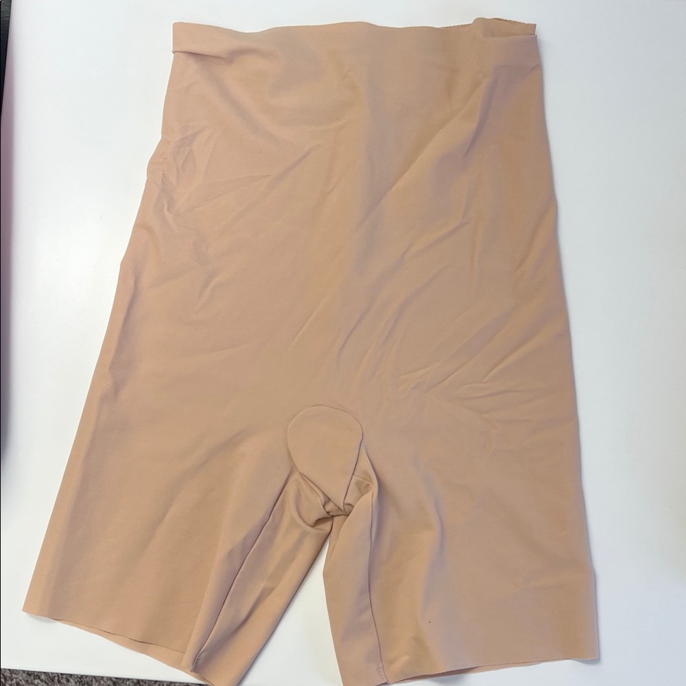 Commando Women's Tan Shapewear Shorts